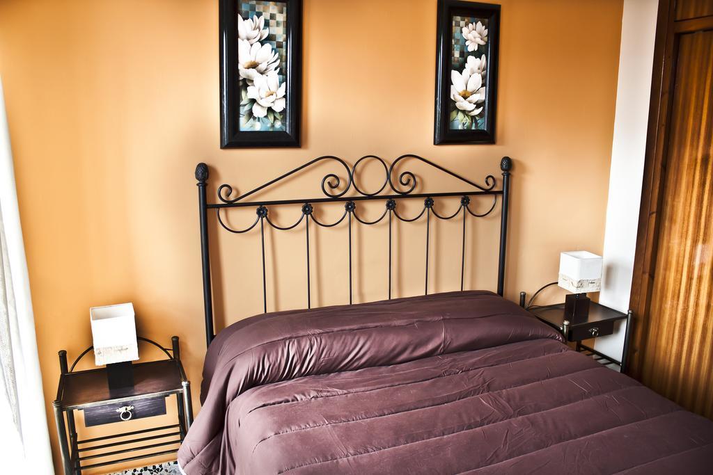 Cortijo Puerta Casas Rurales Orgiva Phòng bức ảnh